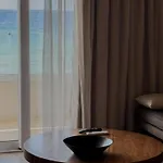 Valtes Luxurious Iii 아파트 부카리