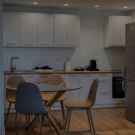 Valtes Luxurious Iii *