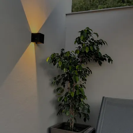 Valtes Luxurious Iii *