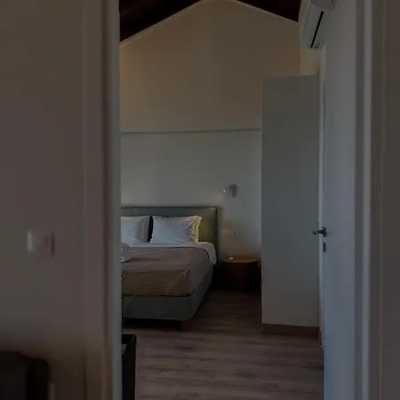 Valtes Luxurious Iii Apartament Mpoukaris