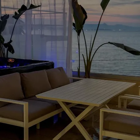 Valtes Luxurious Iii * Kouspades